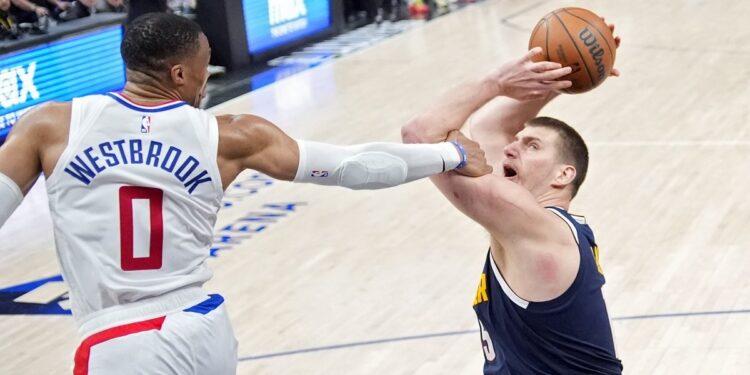 Jokić promašio trojku za pobedu (VIDEO)