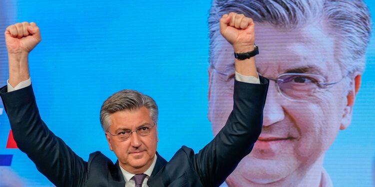 Plenković proglasio pobedu HDZ-a, ali…