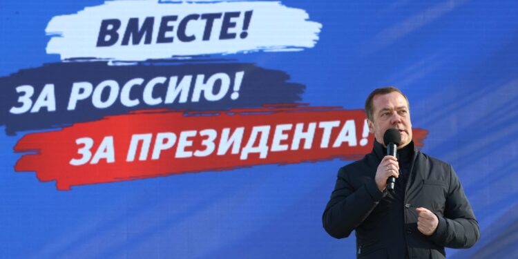 Medvedev upozorava učesnike samita o Ukrajini u Švajcarskoj: Uticaće na odnose sa Rusijom…