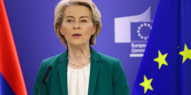 Fon der Lajen: EU je trebalo da posluša upozorenja Centralne Evrope o Rusiji