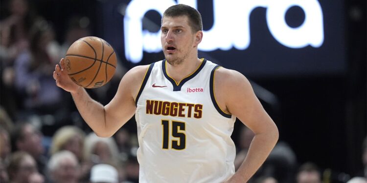 NBA: Srpski košarkaš Nikola Jokić postigao 32 poena u porazu Denvera od Minesote