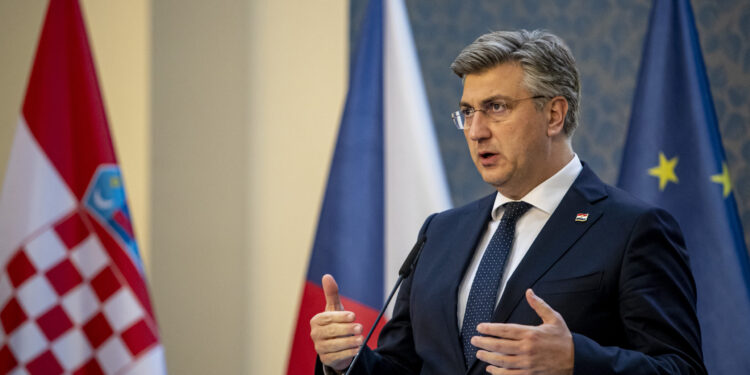 Plenković: Uvek zahvalni Tuđmanu i svim hrvatskim braniteljima