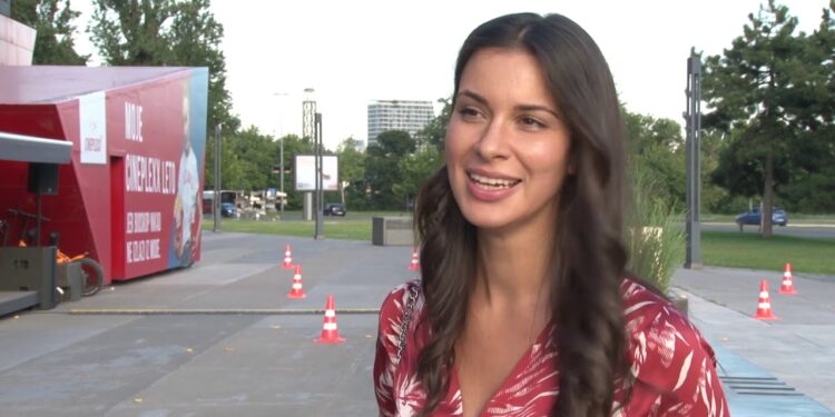 Ovakva je Dragana Kosjerina iza kamera: “Zna da bude uštogljena, nije pričljiva”