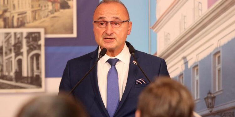 Grlić Radman: Neprihvatljiva i besmislena rezolucija o Jasenovcu