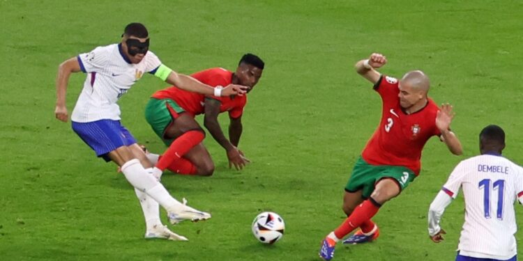 Francuska posle penala bolja od Portugalije, u polufinalu EP protiv Španije