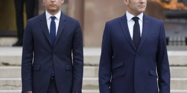 Makron odbio da prihvati ostavku premijera