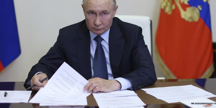 Putinova moć na udaru: Rusija se nada promenama u SAD da bi izvojevala pobedu