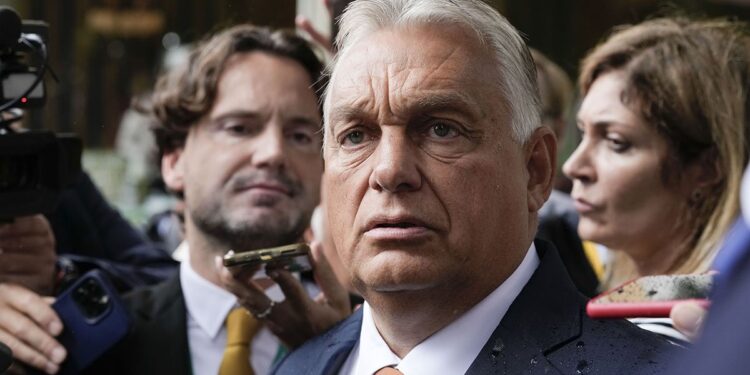 Orban: Fon der Lajen i Veber kuju zaveru za smenu mađarske vlade