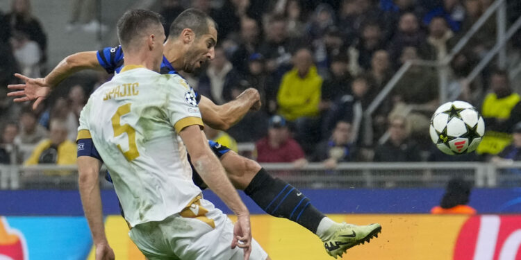 Fudbaleri Crvene zvezde gube 0:1 od Intera u Milanu posle prvog poluvremena