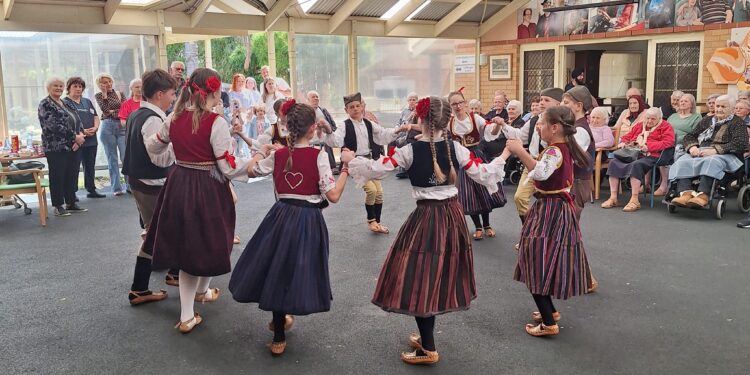Druženje uz pesmu i igru
