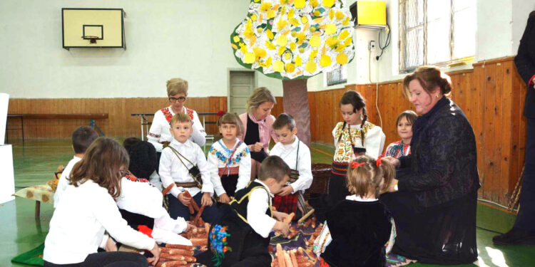 Mladi oživeli stare običaje