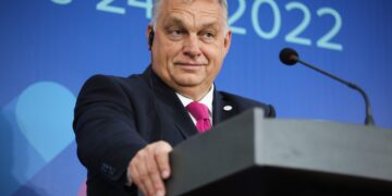 Orban predvideo Trampu ”put ka prelepoj pobedi”