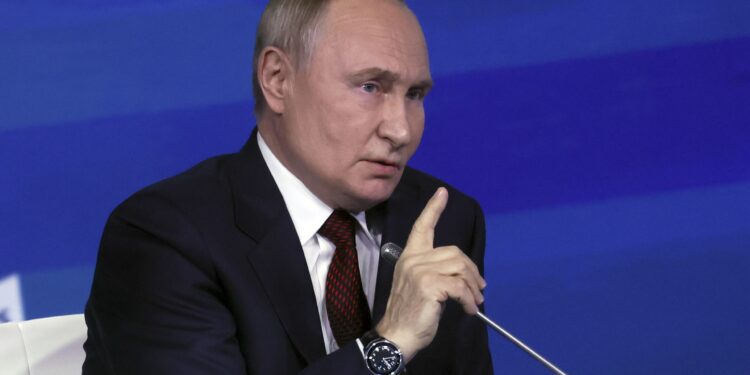 “Najmračniji čas je nastupio”: Orban o Putinovom govoru i lansiranju “orešnika”