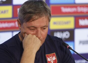 Piksiju stigla ponuda – napušta klupu Srbije?