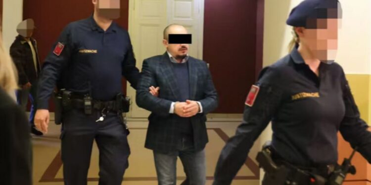 Pokušao da pregazi bečke policajce: Srbin osuđen na 15 godina zatvora