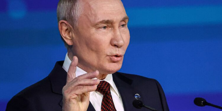 Putin čestitao Trampu: Nije sramota prvi nazvati