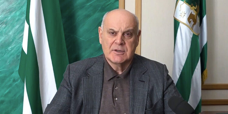 Predsednik Abhazije: Podneću ostavku ako demonstranti izađu iz zgrade parlamenta
