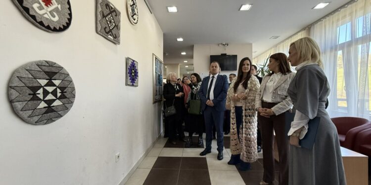 Diplomatski dan kolonije pustovanja u Loznici: Stari zanati most koji spaja čuvare tradicije iz Srbije i BiH