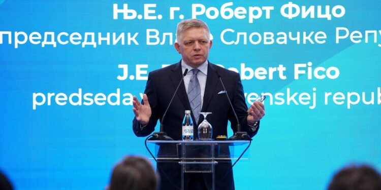 Fico: Ukrajina neće dobiti poziv u NATO