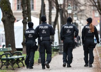 Nemačka policija uhapsila muškarca koji je pretio masakrom