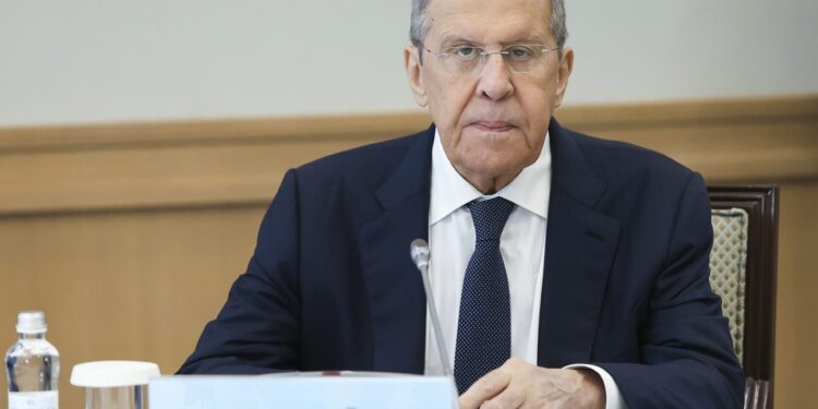 Lavrov preti: Stići će ih zaslužena kazna…