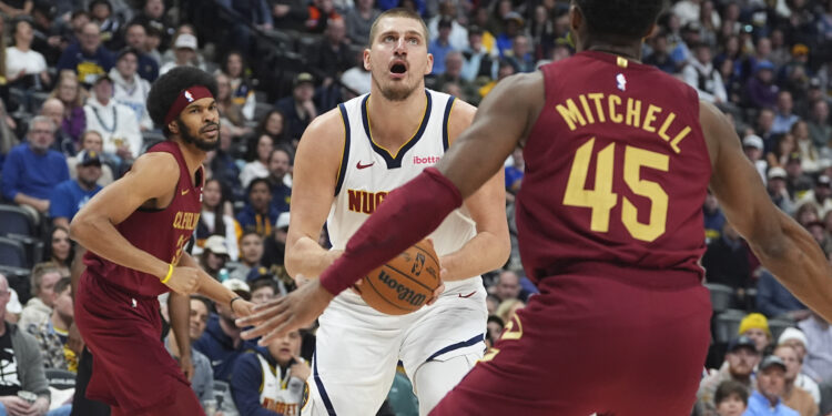 Jokić zabeležio tripl-dabl ali uzalud, poraz Denvera od Klivlenda (VIDEO)