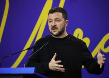 Zelenski odgovorio na Ficov poziv da razgovaraju o tranzitu gasa