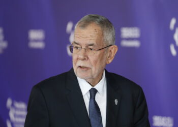 Van der Belen najavio sastanak sa desničarem Herbertom Kiklom o formiranju vlade