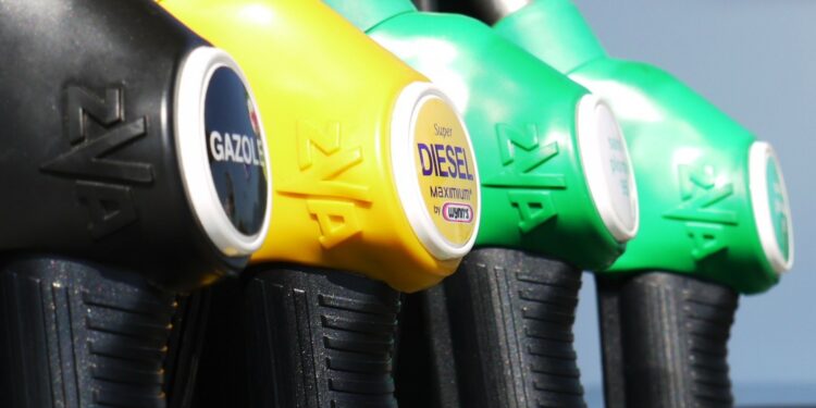 Cene dizela i benzina nepromenjene u narednih sedam dana