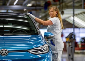 Tenkovi umesto automobila: menja se nemačko tržište rada