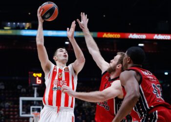Košarkaš Crvene zvezde Luka Mitrović operisao koleno