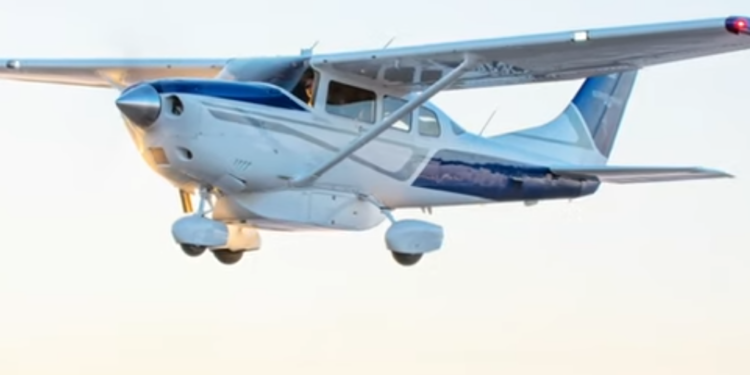 Pao avion kod Beograda; Pilota izvlačili iz vode