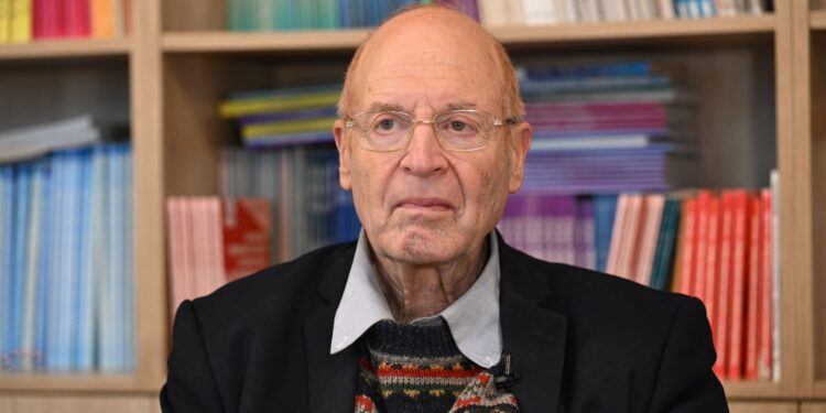 Gideon Grajf: Još se čuju odjeci zla!