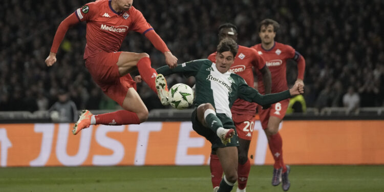 Fudbaleri Panatinaikosa pobedili Fiorentinu, gol i asistencija Maksimovića