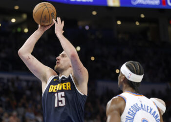 Jokić predvodio Denver do ubedljive pobede nad Oklahomom (VIDEO)