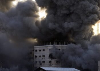 Izraelska vojska: Izvršeno više od 200 napada ovog vikenda na Gazu, Liban i Siriju