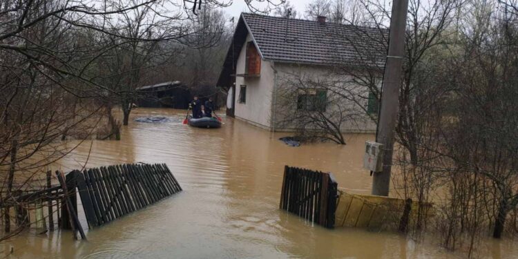 Izlile se Sava i Ukrina