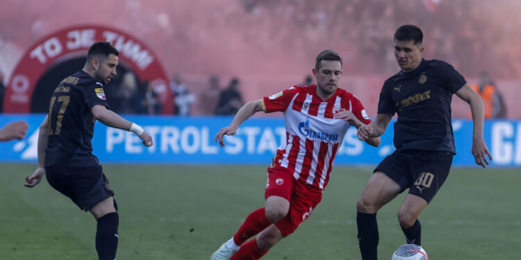 Fudbaleri Zvezde preokretom u finišu savladali Partizan u 176. večitom derbiju