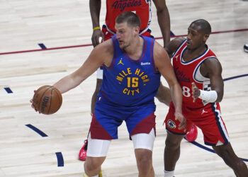Denver poveo protiv Klipersa na startu plej-ofa, Jokić na korak od tripl-dabla (VIDEO)