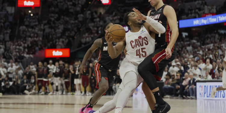 Pobede košarkaša Bostona, Klivlenda i Hjustona u plej-ofu NBA lige