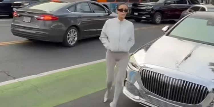 Razgolićena Bjanka Sensori upala u snimak strimera (VIDEO)