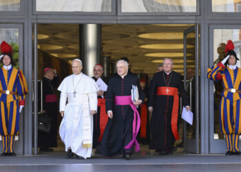Papa Lav XIV pozvao kardinale da nastave putem pape Franje