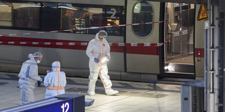 Broj povređenih u napadu nožem u Hamburgu porastao na 18
