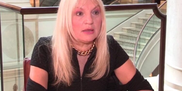 Vesna de Vinča otkrila koliko su roditelji ulagali u nju: Tata je “kuću potrošio” na moja putovanja