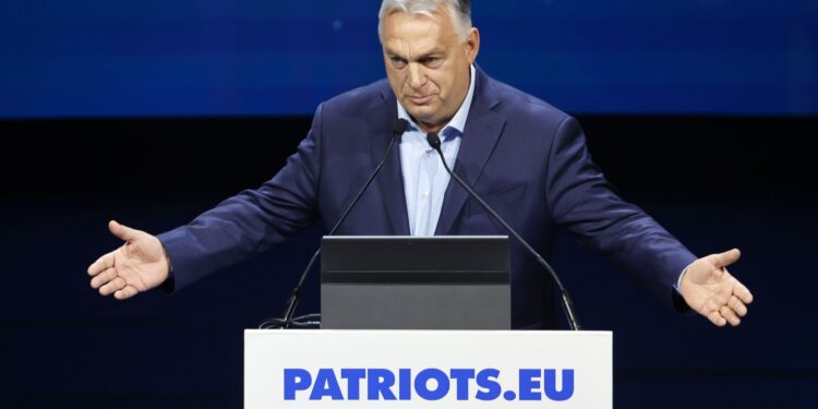 Orban: Šibice se ne bacaju u bure baruta