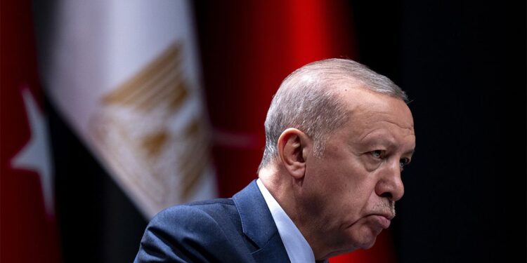 Erdogan: Iran ima pravo da se brani