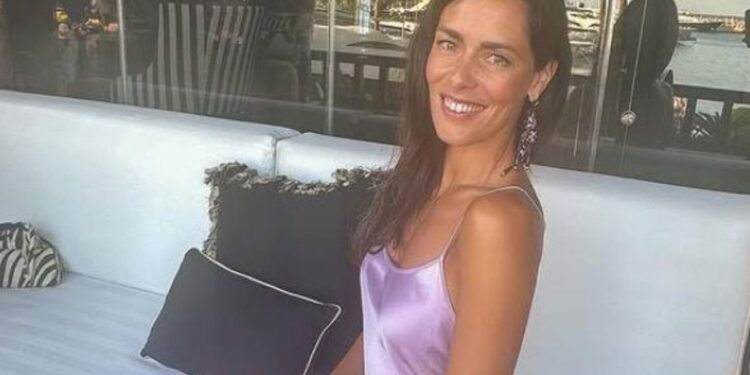 Bastijan je prošlost: Ana Ivanović na romantičnoj večeri uz more (FOTO)