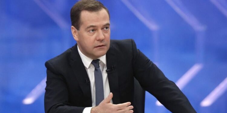 Medvedev o napadu Trampa na Iran: Lepo si počeo, čestitam!