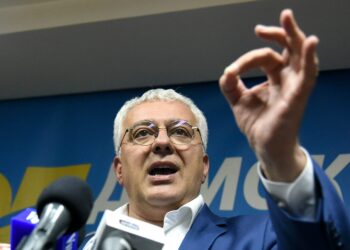 Odbačena inicijativa opozicije, Andrija Mandić ostaje predsednik Skupštine Crne Gore