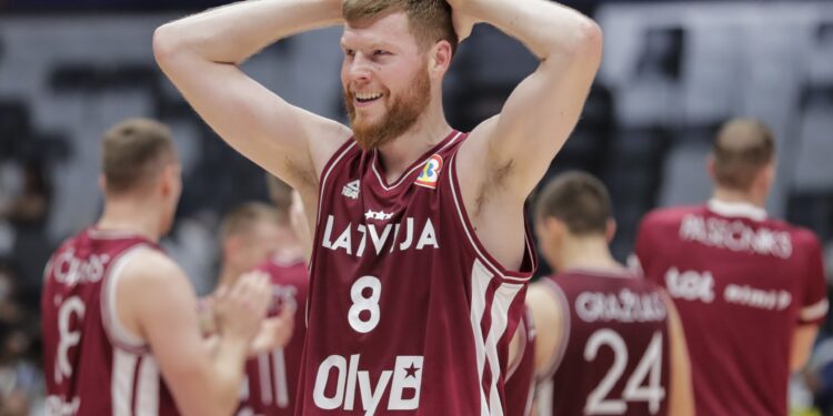 Zbog politike i Rusije: Bertans odbio da igra u Beogradu